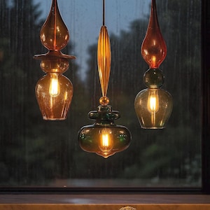 Suspensions en verre soufflé à la main - Lustre pour îlot de cuisine - Lot de trois suspensions faites main
