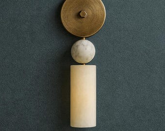 Vägglampa i alabaster med mässingsfinish, vägglampa i modern stil, badrumslampor