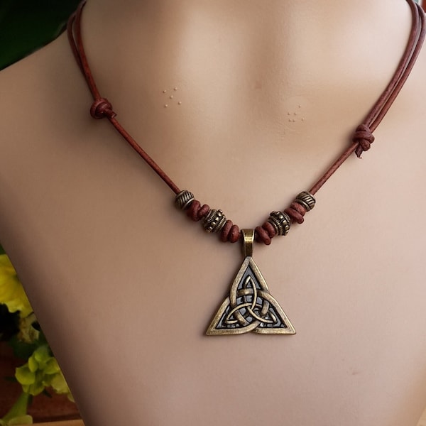 Leather necklace Celtic, Triqueta, bronze, leather strap, adjustable