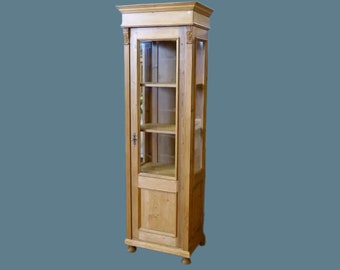 Vitrine, Glas-Schrank,  Wäscheschrank, Geschirrschrank im  Vintage  Landhaus  Shabby-Chic-Stil