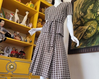 Vintage 70s Mod 2 pc Box Pleat Skirt w/ Top Geek Preppy Secretary Dress Suit S