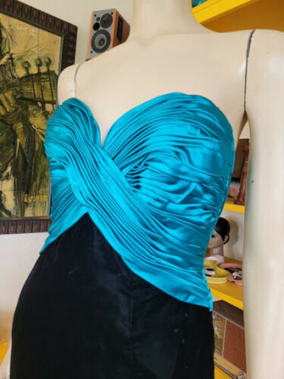Vintage 80s Vicky Tiel Couture Velvet Silk Draped… - image 2