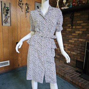 Vintage 80s do 40s Femme Belted Button Front Peplum Wiggle Secretary Day Dress S/M