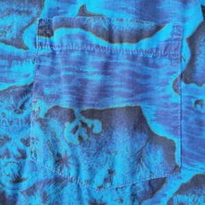 Vintage 60s Hawaiian Islands Map Mens 100% Cotton Painted Blue Button Down Shirt M image 2