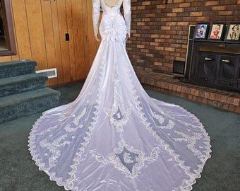 Vintage 80s Romantic Bridal Originals White Satin Wedding Gown Column Dress w/Veil M