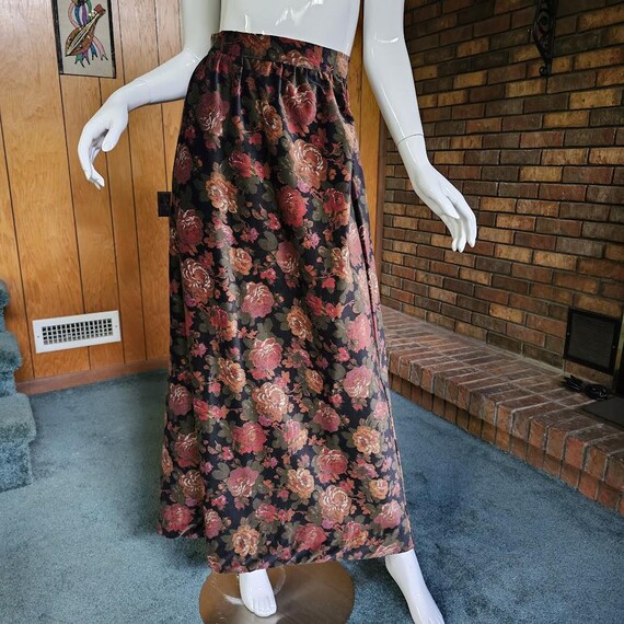 Velvet Fabric Velvet Skirt Floral Buy Label Ritu Kumar Black