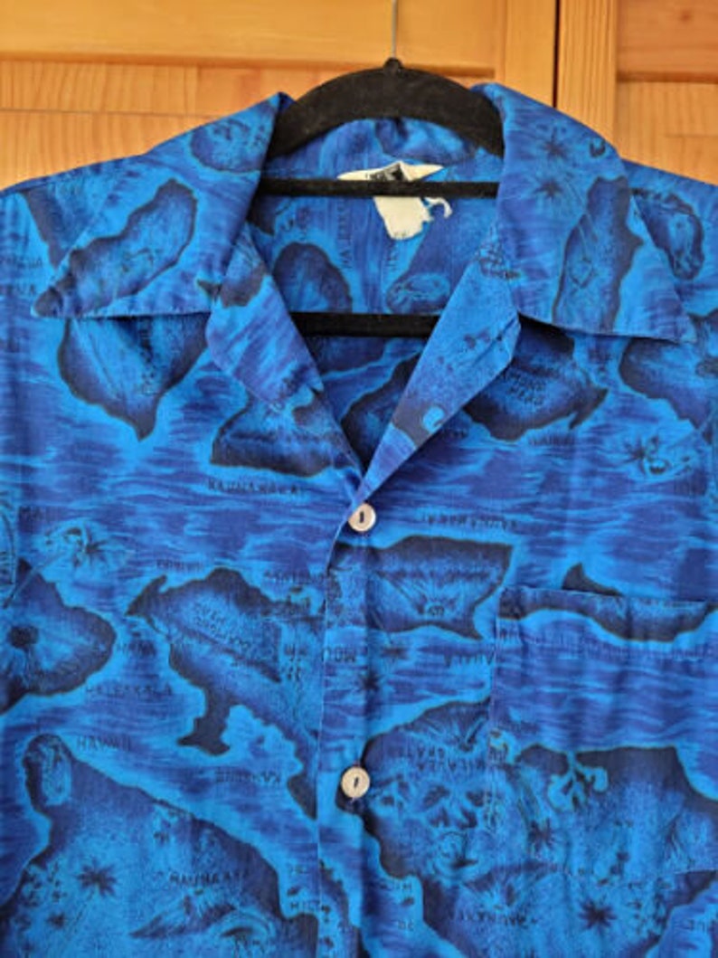 Vintage 60s Hawaiian Islands Map Mens 100% Cotton Painted Blue Button Down Shirt M image 3