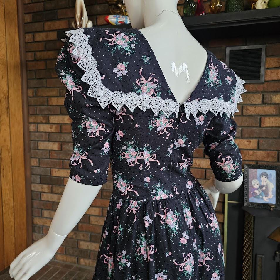 Vintage 80s Eber Sissy Pink Ribbon Bouquet Princess Waist