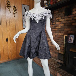 Vintage 90s Lace Jacquard Mini Party Homecoming Prom Formal Goth Glam Dress S/M