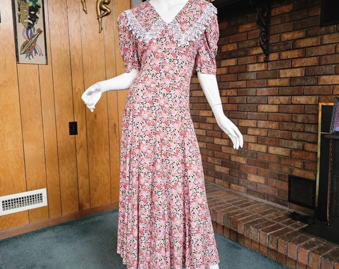 Vintage 80s 90s Romantic Wallpaper Floral Modest Puritan Collar Garden ...