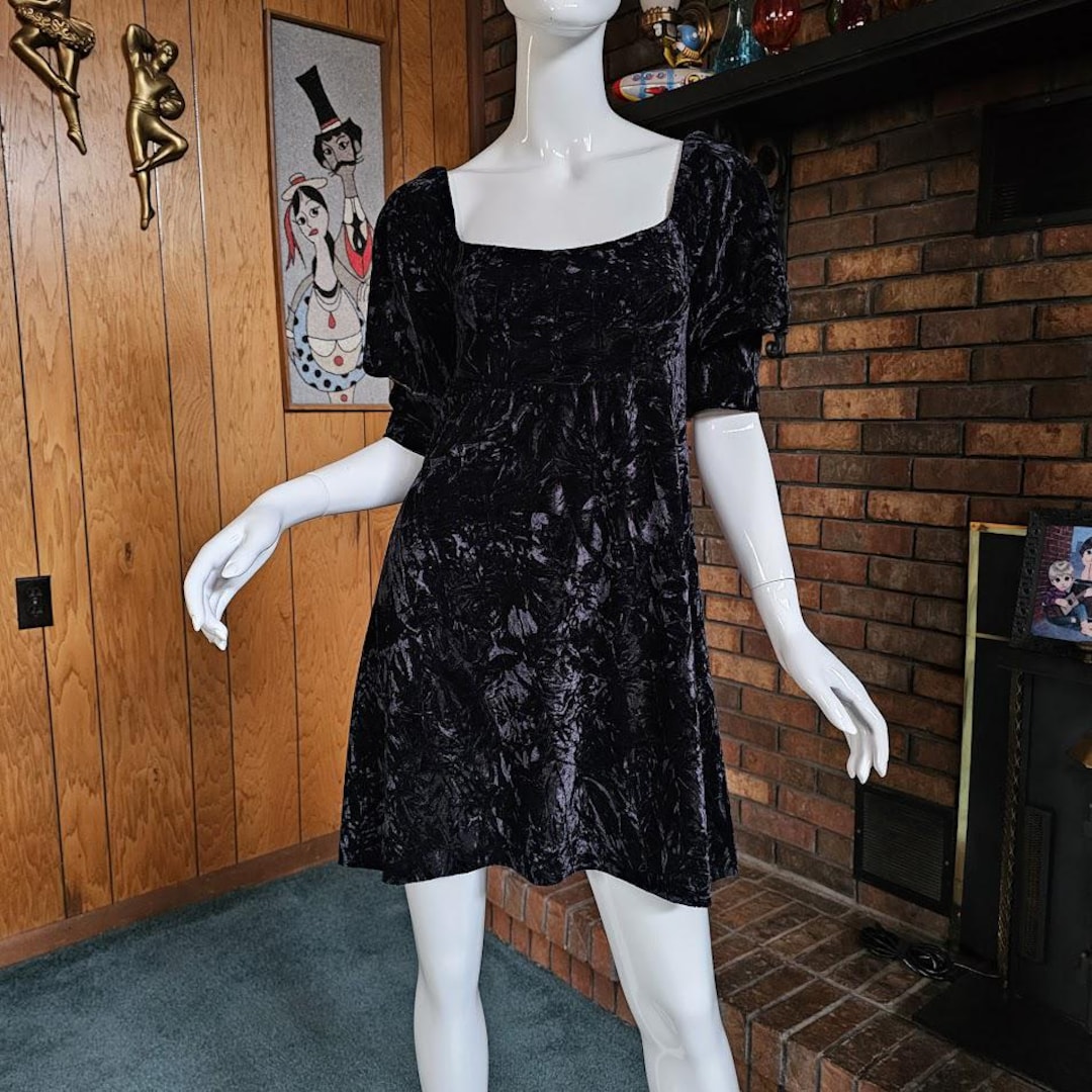 Vintage Y2K Betsey Johnson Crushed Velvet Mini Goth Punk Babydoll