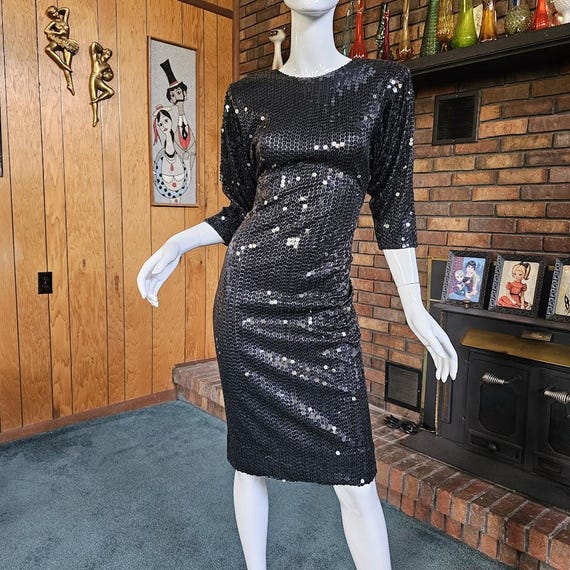 green emerald velvet dress Beautiful Designer Oleg Cassini Green Satin Vintage Dress
