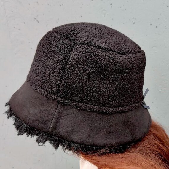 Faux Fur Winter Bucket Hat Furry Unisex Warm Hat, Reversible  display picture 1