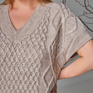 Knit Wool Sweater Vest, Oversized Casual Vest, Knitted V Neck Vest, Short Sleeve Sweater, Gift for Her, Womens Woolen Pullover Vest Top