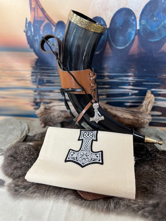 GIFT PACK 1 ea 17 inch Norse Brass Rimmed drinking horn with 1 forged iron stand,1 leather belt holster,storage bag & Thor’s hammer pendant.