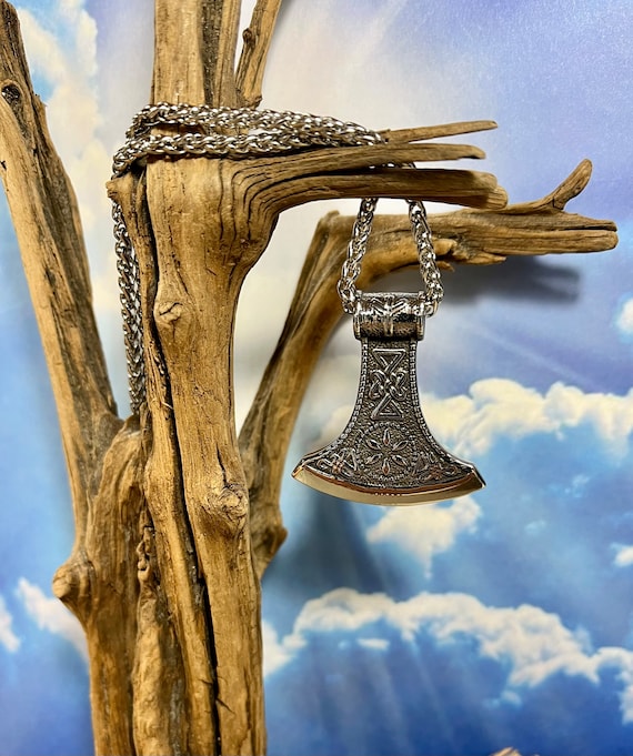 Viking deluxe stainless steel pendant
