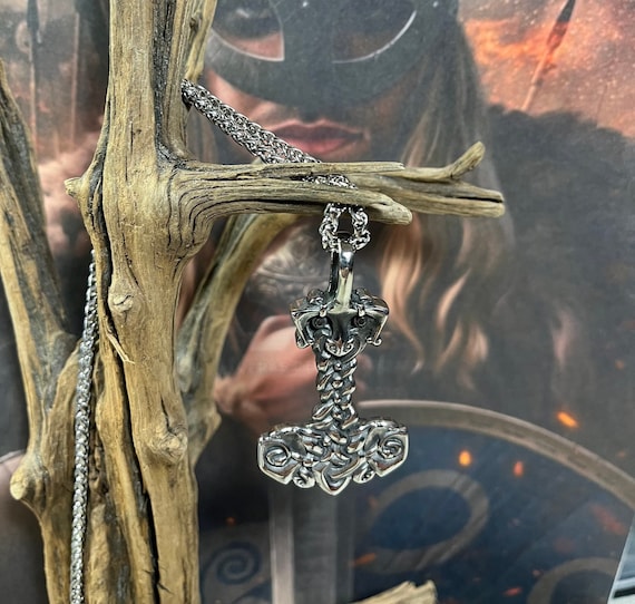 Beautiful and unique Thors Hammer Pendant.