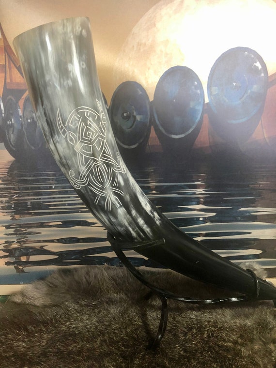 The Loki - Premium heavy weight drinking horn 17 inches.