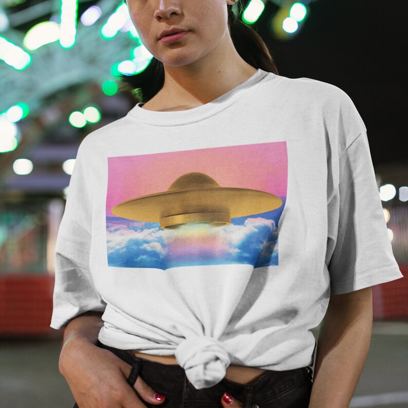 UFO Shirt Anime Sky Aesthetic Retro Graphic Shirts Believe UFOs Tees Vaporwave Tee Space Science Fiction EspiLane Tshirt White