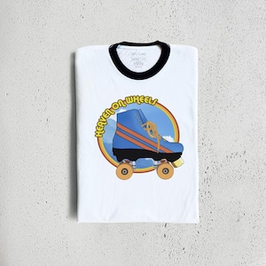 70s Roller Skates Derby Disco Retro Vintage Tee Shirt 70s Roller Skates Derby Disco Retro Vintage Tee Shirt