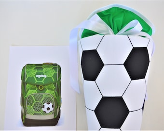 Soccer school bag Candy bag made of fabric as a cushion Soccer Step by Step Soccer Star Ergobag ElfmetBär derdiedas for boys green dark green