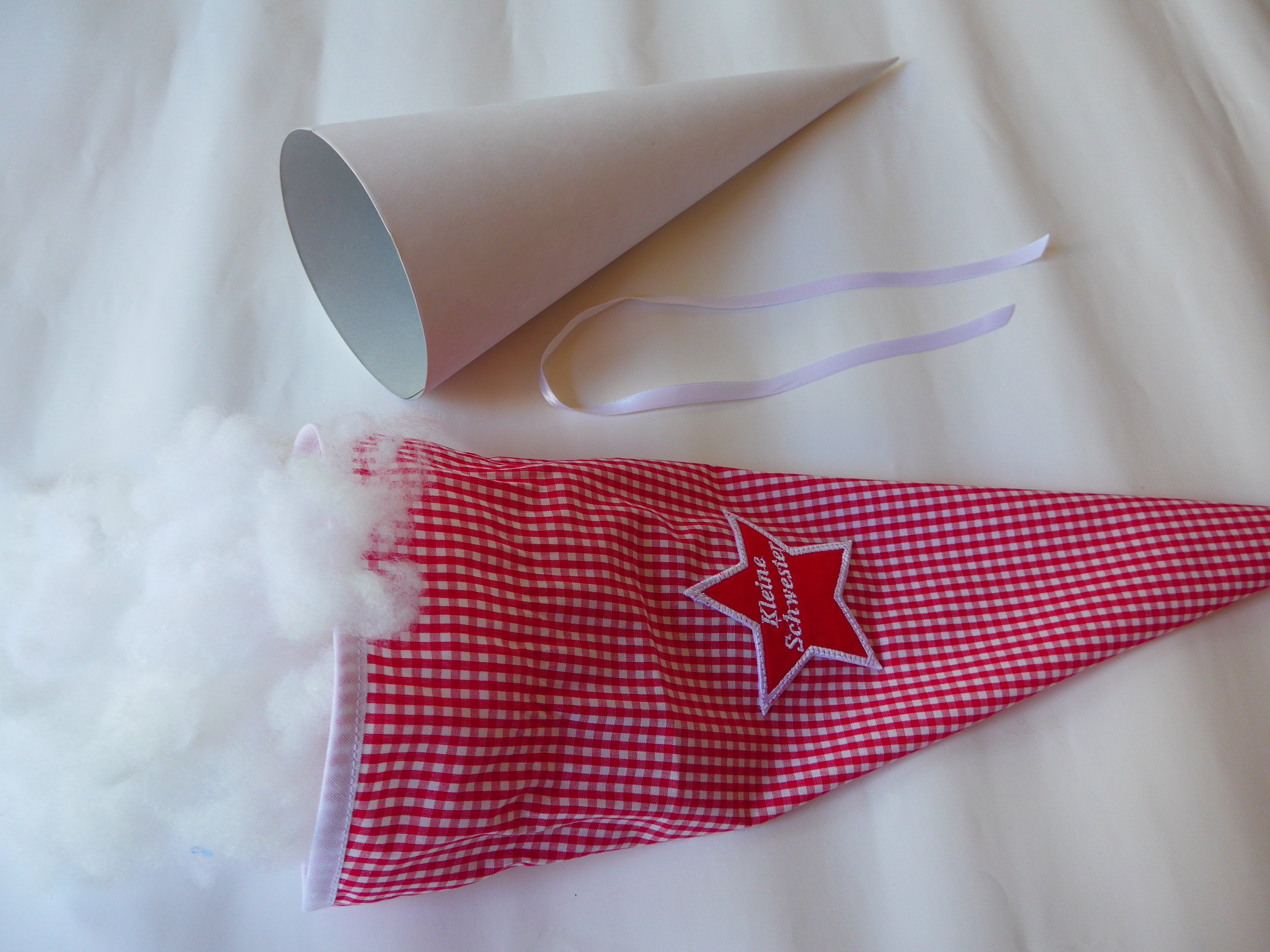 2 Stoff-Schultüten 28cm - Personalisierbare Einschulungs-Geschenke