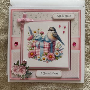 Wenskaart, vogel en bloemen geschenkdoosontwerp, vrouwelijk, speciale moeder, beste wensen, bloemen, gelaagd, 3D-decoupage, roze, edelstenen, handgemaakt in het Verenigd Koninkrijk