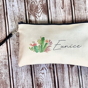 Bridesmaid gift, make up bag, travel bag, bridesmaid proposal gift, flower girl gift, birthday gift for mom, make up bag, travel bag