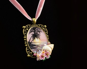 Sunset necklace with conch shell | Tropical beach jewelry | Sunrise pendant | Handpainted necklace