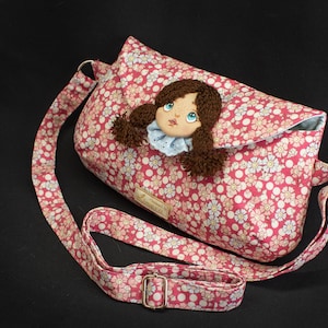 Small purse with doll for little girl | Children purse | Little girl gift | Fabric crossbody purse with flowers