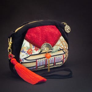 Japanese purse with fan | Coin pouch wallet with japanese fabric | Red and black wristlet purse | Handmade zippered pouch