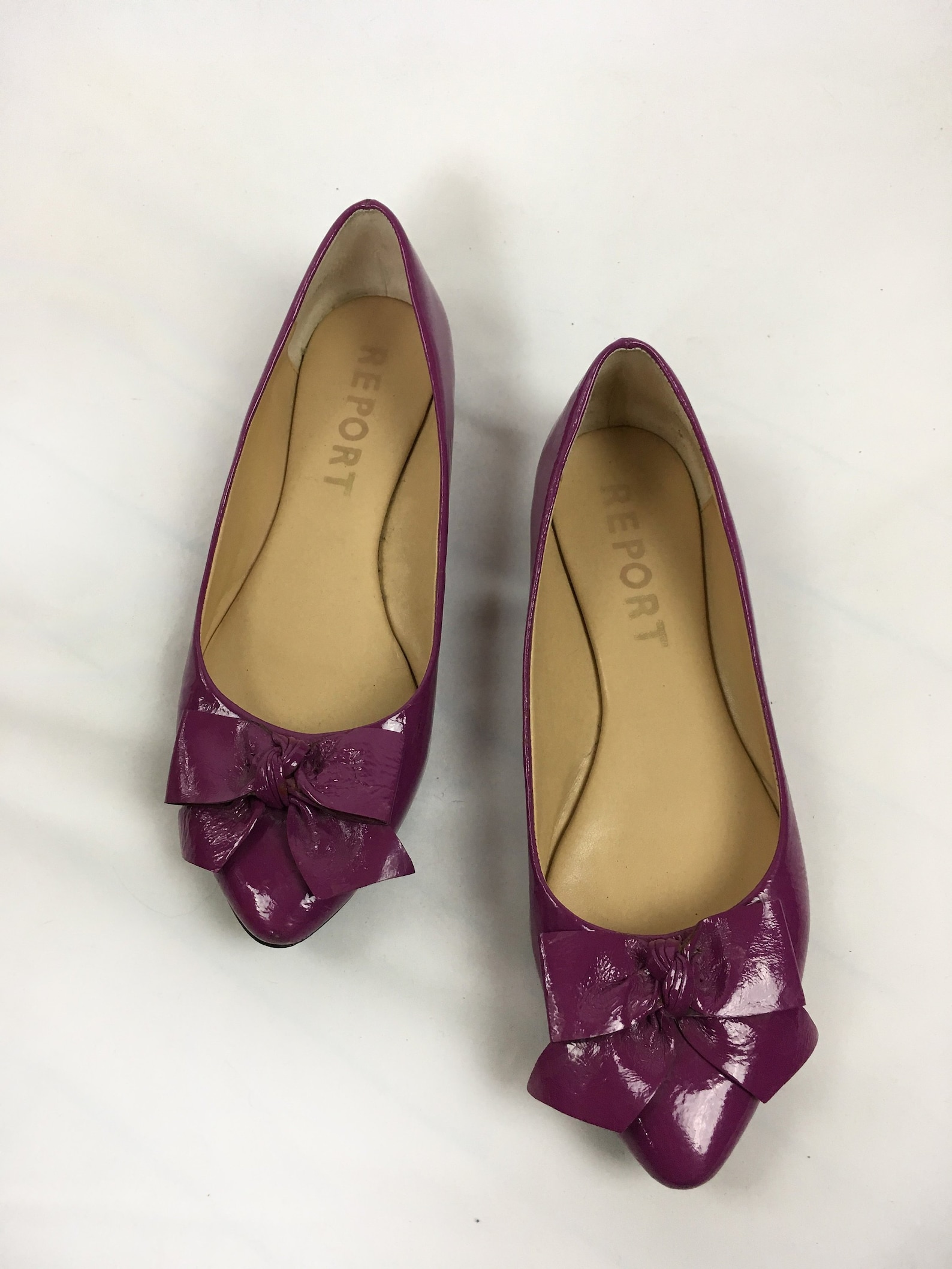 womens purple patent leather shoes / ballet flats report / slip ons shoes / size 8.5