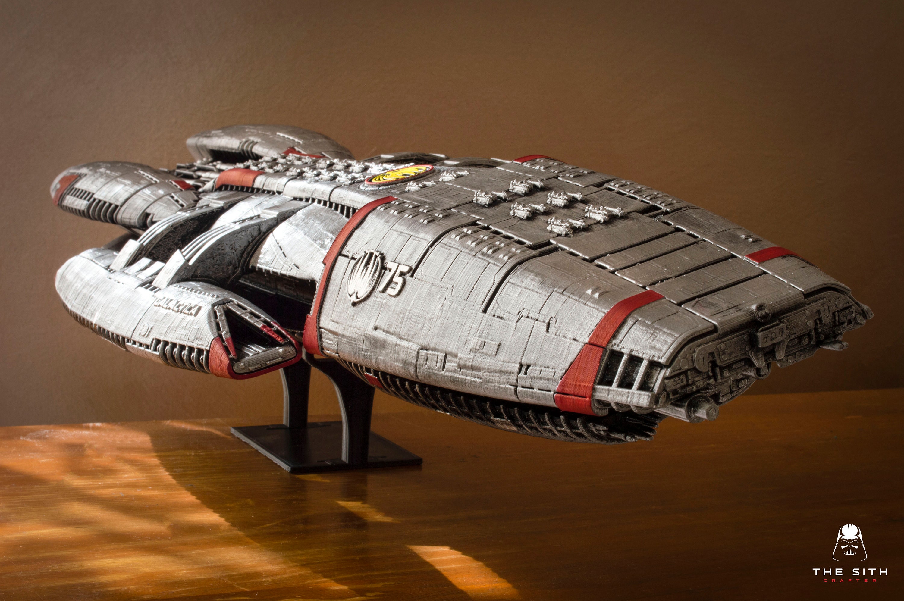 Battlestar Galactica High Detail Ship Model, Spaceship Prop Battlestar Galactica High Detail Ship Model, Spaceship Prop