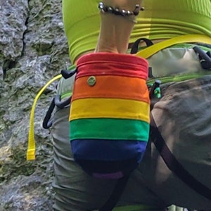 Regenbogen Streifen Kreide Tasche, Buntes Geschenk für Kletterer, Cool und Aktuell Rock Klettern Kreide Tasche, Tasche für Kletterer, Arampi
