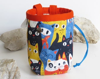 Rock Climbing Chalk Bag with Funny Colorful Cats, Cute Gift for Climber and Cats Lovers, Arampi