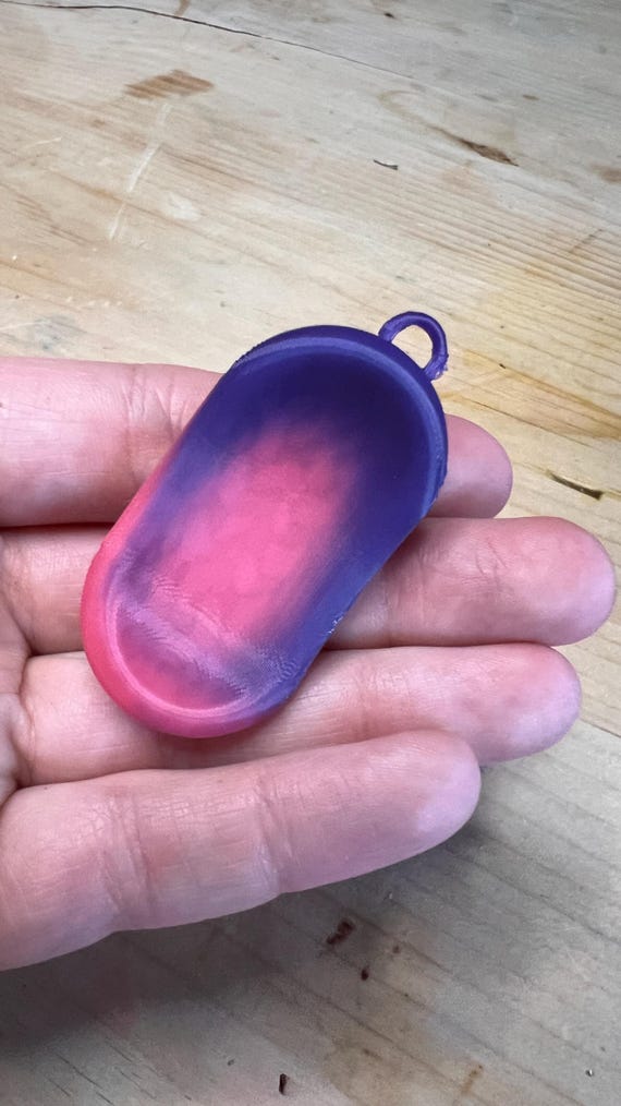 Color Changing Fidget Keychain: Heat Reactive Sensory Thumb Stone