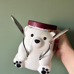 Ice Cream Pint Holder Polar Bear with Spoon Slot – Easy Grip – Reusable Cozy for Frozen Desserts