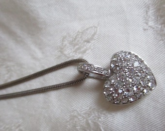 Pendentif coeur avec chaîne