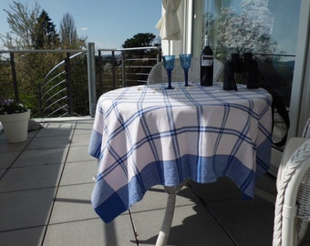 Tablecloth, blue checkered 40s