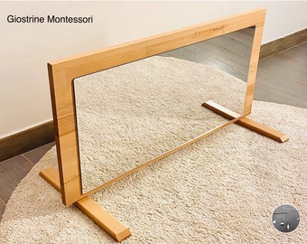 Montessori mirror in beech + accessories