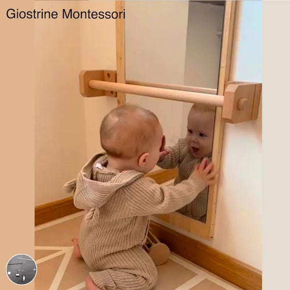 Specchio Montessori a parete -  Italia