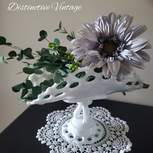 Vintage Westmoreland White Milk Glass Doric Lace Pattern Fruit Bowl/Centerpiece