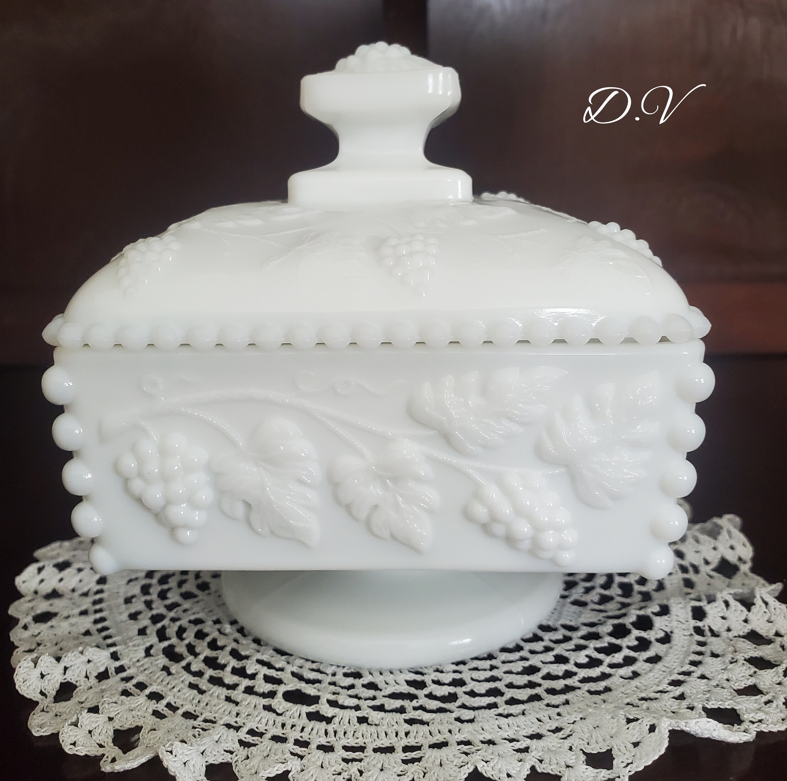 ヴィンテージ ウェストモアランド ミルクガラス ビーズ ブドウとブドウ