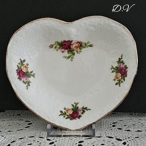 Vintage Royal Albert Old Country Roses &quot;Heart Dish&quot;