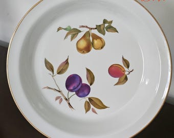 Boxed Royal Worcester Gold Viceroy 11