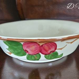 Franciscan &quot;Apple Pattern&quot; Vegetable Serving Bowl 7.5&quot;