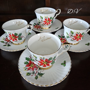 Vintage Set of 4-Royal Windsor-Bone China Made in England &quot;Poinsettia Flower Tea Cups & Saucers