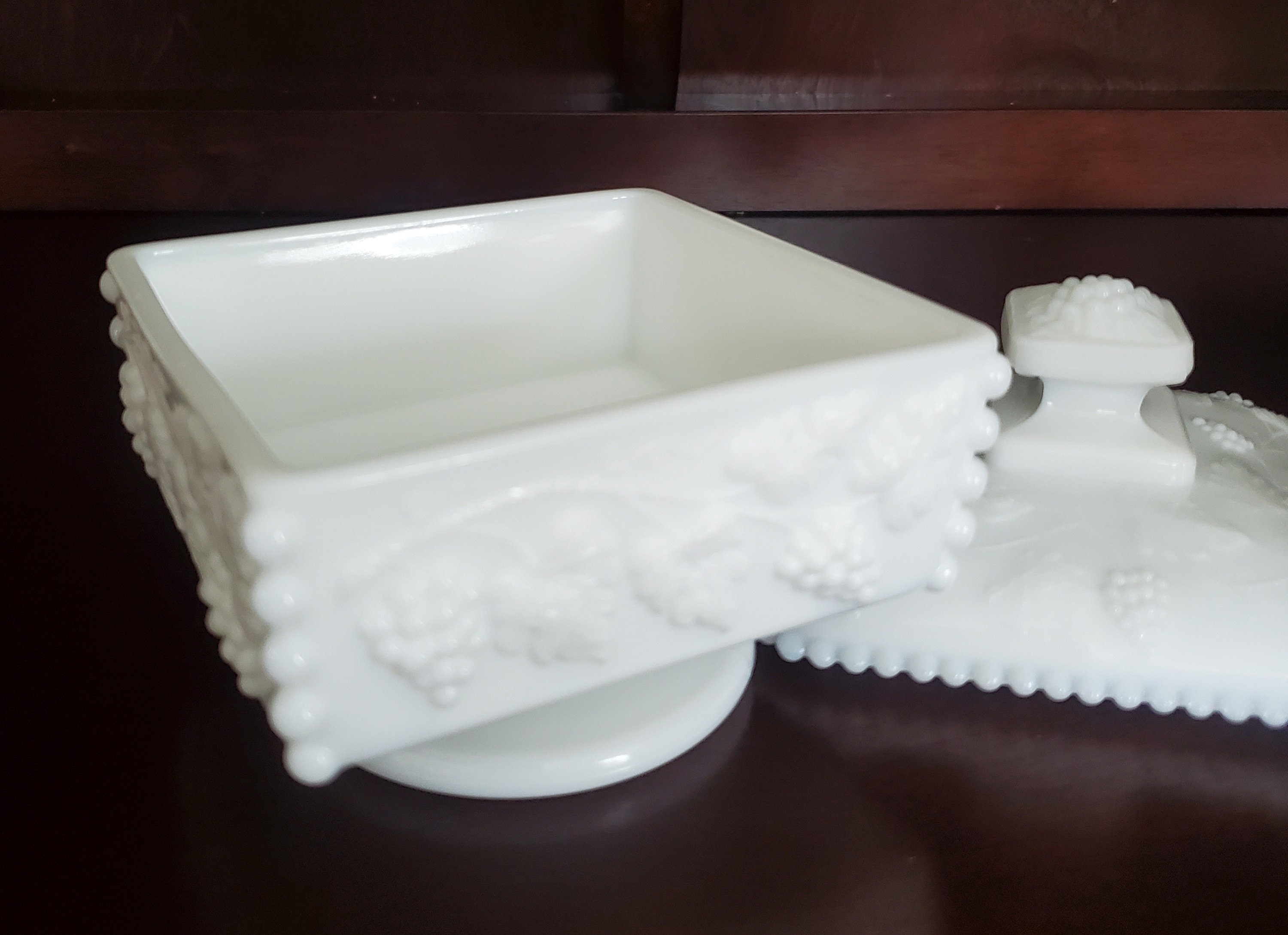 ヴィンテージ ウェストモアランド ミルクガラス ビーズ ブドウとブドウ