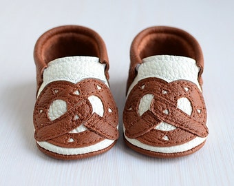 Pretzel Soft Baby Shoes, Unisex Real Leather Handmade Moccasins, Baby First Shoes, Soft Soles, Baby Shower Gift