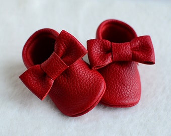 Red Hot Soft Leather Baby First Shoes, Handmade Bow Moccasins, Baby Girl Booties, Soft Soles, Newborn Gift